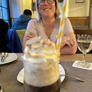 Weinhaus Gräfen  Restaurant - Hotel - Pension - Cafe - Irish Coffee and my favorite person;) - German Near Me - Cochem, RP