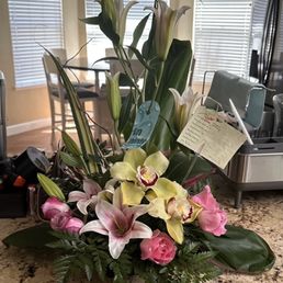 Flower arrangement Flower arrangement