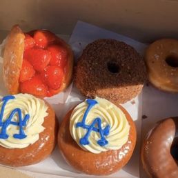 Strawberry filled and dodger stuffed gooey goodness!!! Strawberry filled and dodger stuffed gooey goodness!!!