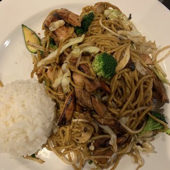 New Sakura - Yakisoba with chicken - Japanese Near Me - Medford, Oregon New Sakura - Yakisoba with chicken - Japanese Near Me - Medford, Oregon