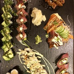 PONZU - Sushi Platte für 2 Personen, vor unseren Augen frisch zubereitet