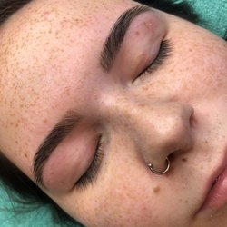 Red's Waxing Studio - Eyebrow wax and tint