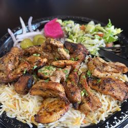 MazMez Middle Eastern Grill - Chicken and rice