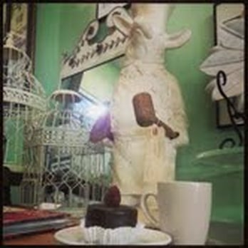 Perfectly Sweet - Cool decor! - Bakeries Near Me - Alhambra, California