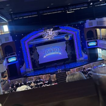 Silver Dollar City's Showboat - searing view - Performing Arts Near Me - Branson, Missouri
