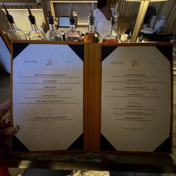 Two Twenty One - Cocktail Bars Near Me - New York, New York