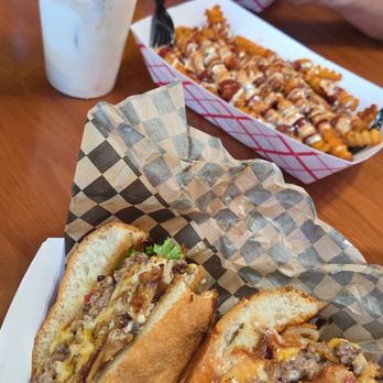 Double B's Burgers - Burgers Near Me - Modesto, California