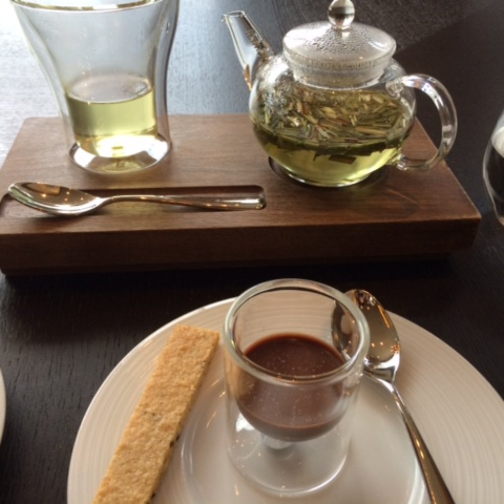 Dinner by Heston Blumenthal - Lemongrass Tea - British Near Me - London, XGL Dinner by Heston Blumenthal - Lemongrass Tea - British Near Me - London, XGL