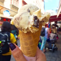 Gelateria Garda - 1 scoop of cookies on a cone 1.3 euros