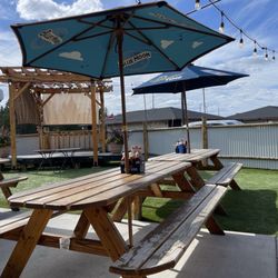 Outlaw Kitchen & Catering - Outdoor seating