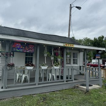 Postres Victoria Coffeehouse - Coffee & Tea Near Me - Alexandria, Virginia