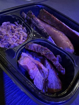 Copper Top BBQ by null