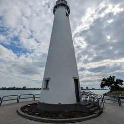William G Milliken State Park and Harbor - Milliken Lighthouse, William G Milliken State Park and Harbor, Detroit