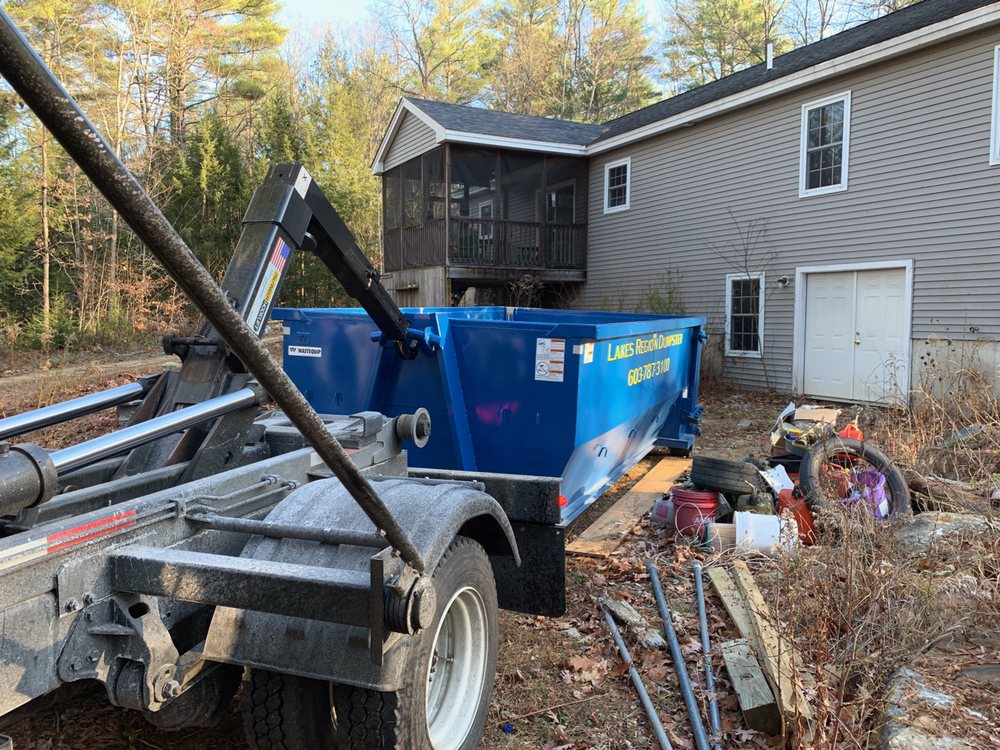 LAKES REGION DUMPSTER Updated September 2024 Gilford, New Hampshire