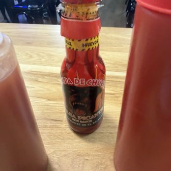 Los Cheros Pupuseria 2 - Trompa de chucho hot sauce - Salvadoran Near Me - Riverside, California