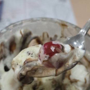 Friendly's - Ice Cream & Frozen Yogurt Near Me - Massapequa Park, New York Friendly's - Ice Cream & Frozen Yogurt Near Me - Massapequa Park, New York