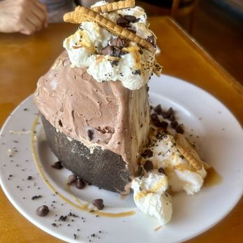 Olympic Cafe - Mud Pie(Back view) - Seafood Near Me - Kapaa, Hawaii