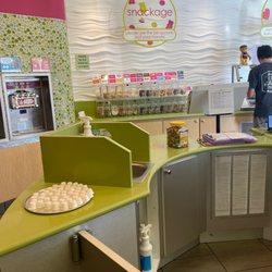 Menchie's Frozen Yogurt