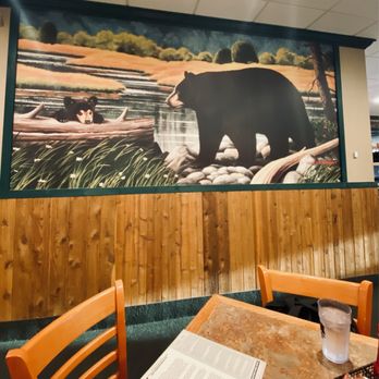 Black Bear Diner Santa Clarita - Inside 6/26/24 - Diners Near Me - Santa Clarita, California