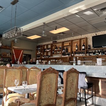 Malbec & More - Seating & bar - Wine Bars Near Me - Lantana, Florida Malbec & More - Seating & bar - Wine Bars Near Me - Lantana, Florida