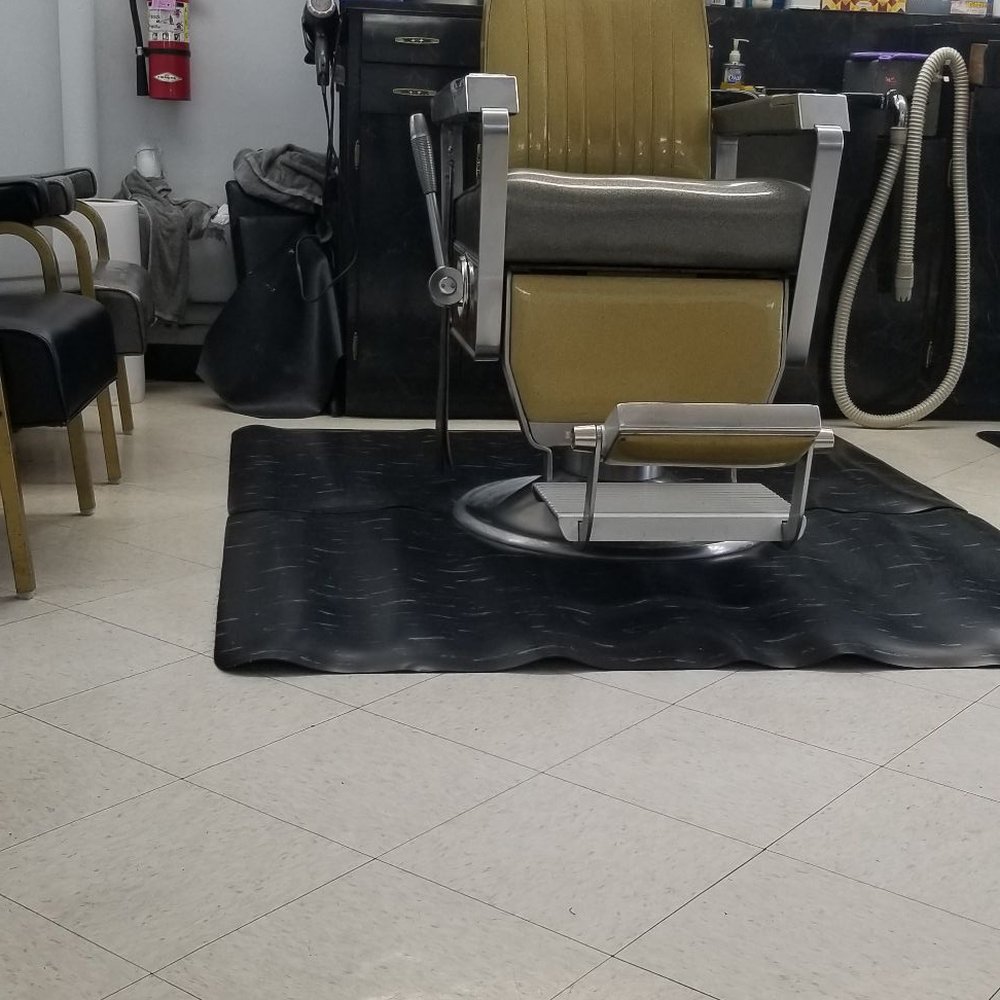 Glendale Barbershop - The inside - Barbers Near Me - Glendale, California Glendale Barbershop - The inside - Barbers Near Me - Glendale, California