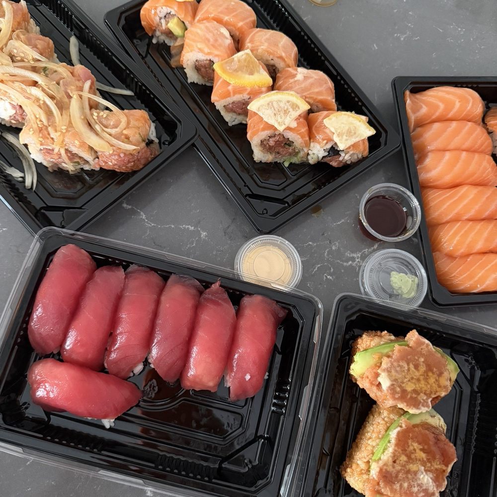 Spicy Tuna Crispy Rice Citrus Silk Shinjuku Night Tuna Sushi Box Salmon Sushi Box