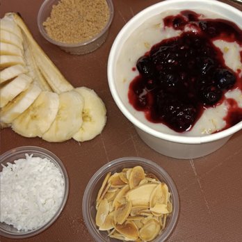 Jazzy Sammies - a bowl of yogurt and bananas - Sandwiches Near Me - Eugene, Oregon Jazzy Sammies - a bowl of yogurt and bananas - Sandwiches Near Me - Eugene, Oregon