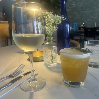 Ambue Restaurant - BLANC & Passion Fruit ice tea - Latin American Near Me - Los Angeles, California