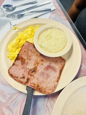 Betsy's Pancake House by null