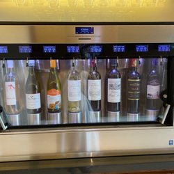 Hôtel Gouverneur - Distributeur de vin