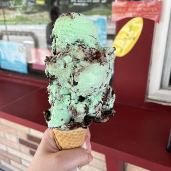 Dairy Twist - Small Mint Tracks Ice Cream - Ice Cream & Frozen Yogurt Near Me - Hawley, Pennsylvania Dairy Twist - Small Mint Tracks Ice Cream - Ice Cream & Frozen Yogurt Near Me - Hawley, Pennsylvania