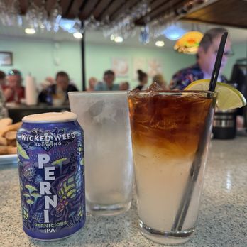 Back 2 Shuckers - Seafood Near Me - Oak Island, North Carolina