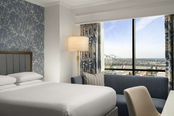 Hilton New Orleans Riverside by null