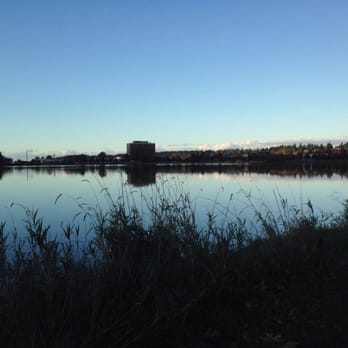 Capitol Lake Park - Lakes Near Me - Olympia, Washington