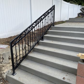 E & E Custom Iron Works - Fences & Gates Near Me - La Puente, California