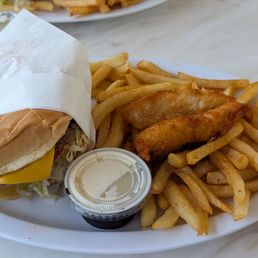 This is only $10.00. So much better then MCD. Will eat again. Nice employee work there too. This is only $10.00. So much better then MCD. Will eat again. Nice employee work there too.