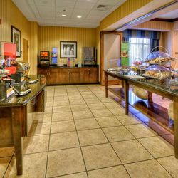 Hampton Inn Roanoke Rapids - Restaurant