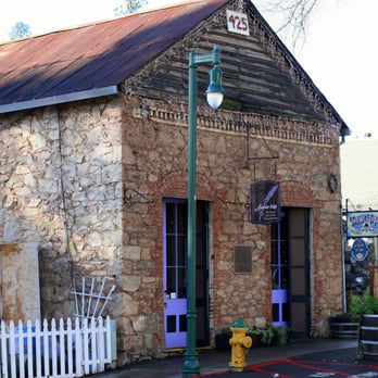 Lavender Ridge Vineyard - Store front on Main St. - Wine Tasting Room Near Me - Murphys, California Lavender Ridge Vineyard - Store front on Main St. - Wine Tasting Room Near Me - Murphys, California