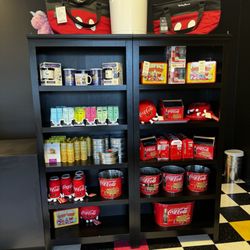 Groovy Pop Gourmet Popcorn - Bags, tins, and other gifts