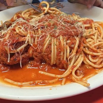 Pizanos - Spaghetti with meatballs - Pizza Near Me - Taos, New Mexico