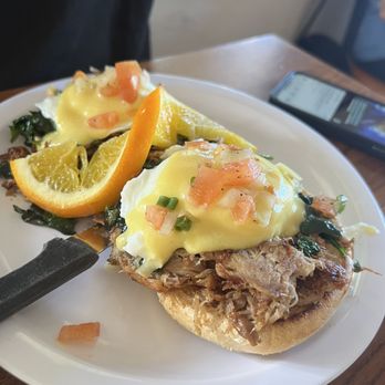 Eggs 'n Things - Pulled pork eggs Benedict - Breakfast & Brunch Near Me - Honolulu, Hawaii Eggs 'n Things - Pulled pork eggs Benedict - Breakfast & Brunch Near Me - Honolulu, Hawaii
