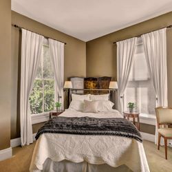 Boardman House Inn Bed & Breakfast