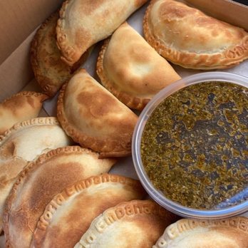 World Empanadas - Dozen Empanadas with Chimichurri Sauce 8 oz - Latin American Near Me - Burbank, California World Empanadas - Dozen Empanadas with Chimichurri Sauce 8 oz - Latin American Near Me - Burbank, California