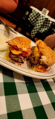 Luke's Bar & Grill by null