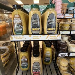 Philly Pretzel Factory - The Bottle - Spicy Mustard is my fave