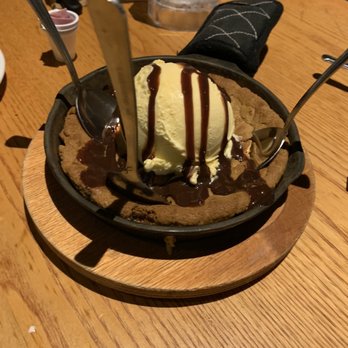 Chili's - Skillet Chocolate Chip Cookie - Bars Near Me - Holtsville, New York Chili's - Skillet Chocolate Chip Cookie - Bars Near Me - Holtsville, New York