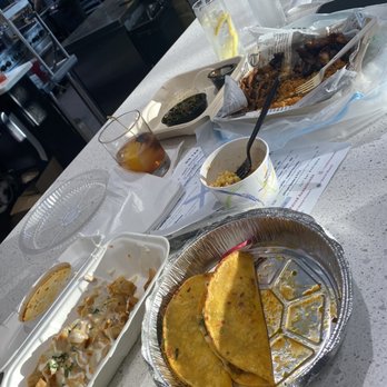 miXt Food Hall - Barria Tacos Papas Bravas Mexican Corn Steak Plate w/Jollof Rice, Plantains & Spinach Efo-Riro - Food Court Near Me - Brentwood, Maryland miXt Food Hall - Barria Tacos Papas Bravas Mexican Corn Steak Plate w/Jollof Rice, Plantains & Spinach Efo-Riro - Food Court Near Me - Brentwood, Maryland