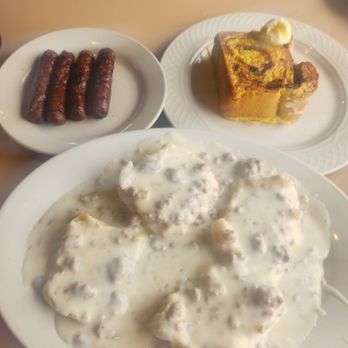 Harner's Bakery And Restaurant - Sausage gravy & biscuits w/1 cinnamon raisin French toast slice - Bakeries Near Me - North Aurora, Illinois Harner's Bakery And Restaurant - Sausage gravy & biscuits w/1 cinnamon raisin French toast slice - Bakeries Near Me - North Aurora, Illinois