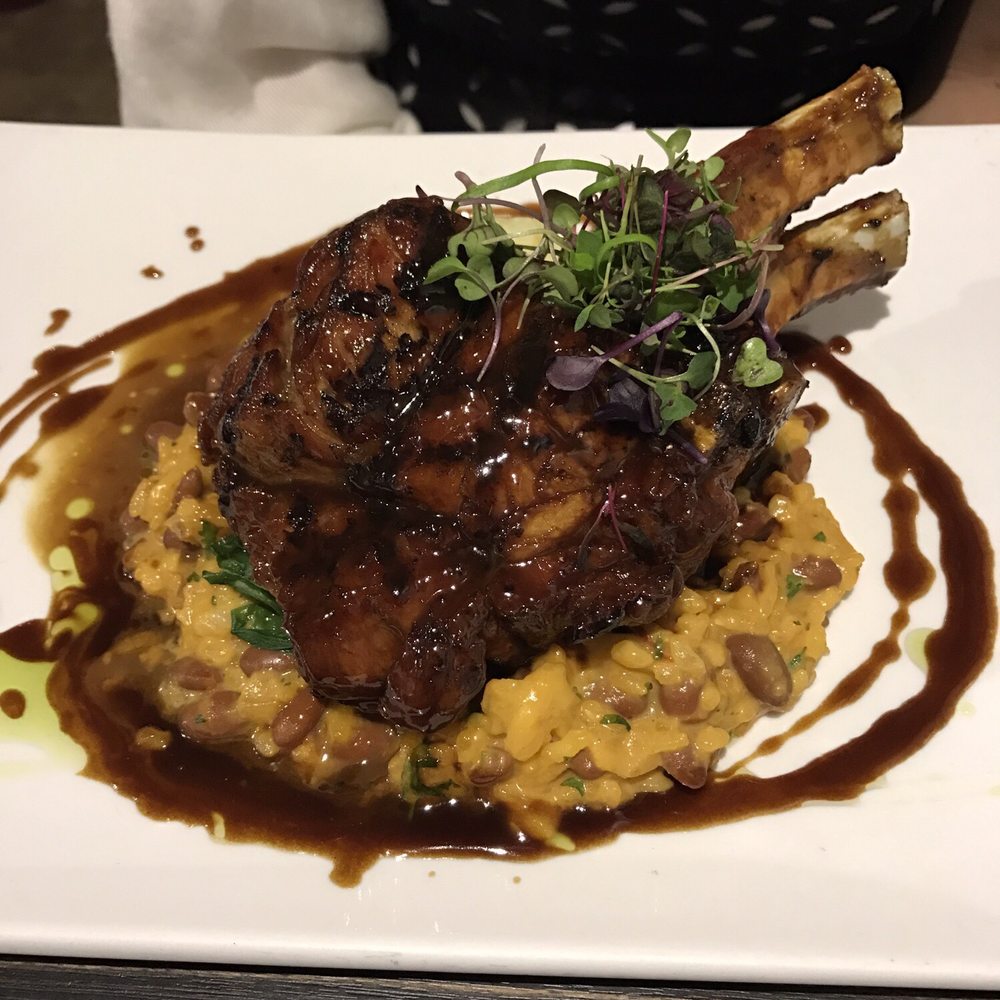 Cholo's Bistro - Chuleton de cerdo - Puerto Rican Near Me - San Juan, Puerto Rico