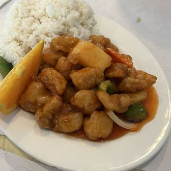 Hunan Village - Sweet and sour chicken - Chinese Near Me - Oakland, California Hunan Village - Sweet and sour chicken - Chinese Near Me - Oakland, California